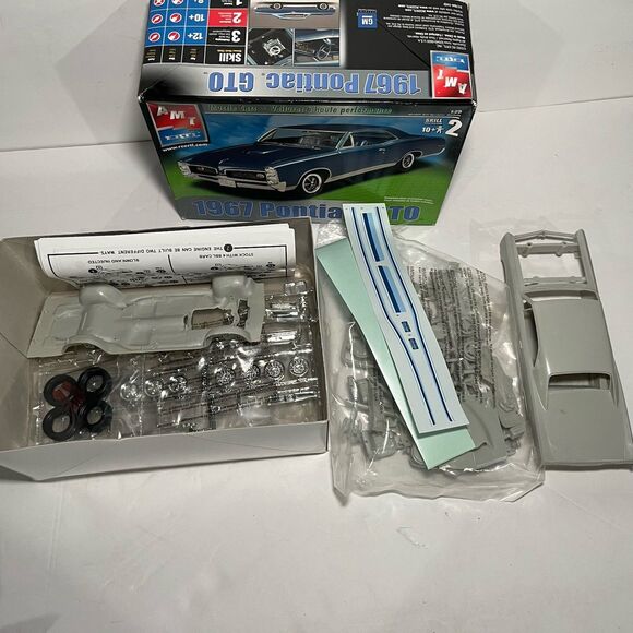 AMT 1967 Pontiac GTO Kit # 31764 Factory Sealed 1:25 scale Model - Open Box - Picture 4 of 5
